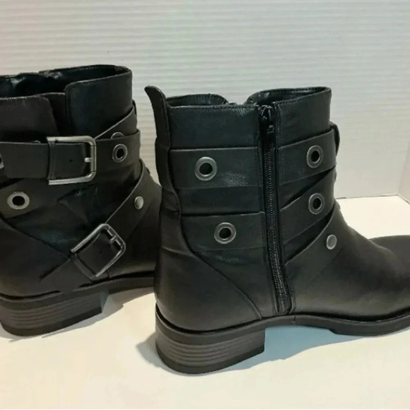 Size 9M Black Indigo RD Boots With Belt Buckles And Zipper With Silver Hardware - Picture 4 of 8